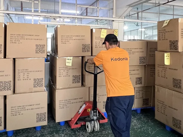Cartons prepared for global custom plush toy shipping